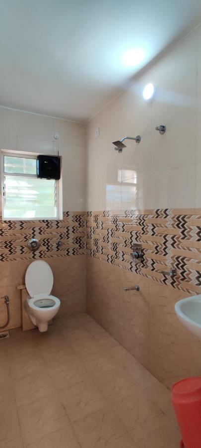 Shree Swami Samarth Resort Diveāgar エクステリア 写真